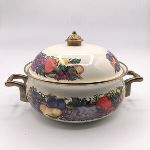❌SOLD❌Cornucopia Dutch Oven Enamel Fruit Covered Lid 2 Qt Casserole